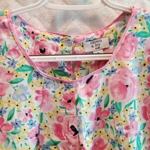 🎀 Crown & Ivy Kids - Girls Flower Shirt XL "NWOT"